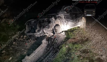 31-ամյա վարորդը Audi Q7-ով բախվել է հողաթմբին. ամուսիններն ու նրանց երեխաները տեղափոխվել են հիվանդանոց. shamshyan.com