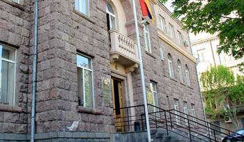 ԿԸՀ-ն այսօր ժամը 22։00-ին կքննի «Ուժեղ Հայաստանի» գրանցումը չեղարկելու «Հանրապետություն» կուսակցության դիմումը
