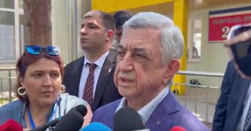 Եկել եմ քվեարկելու, որ հաղթի այն Հայաստանը, որն ի վիճակի է պահել իր սահմանների անձեռնմխելիությունը․ Սերժ Սարգսյան