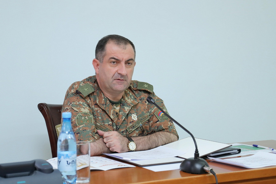 ԶՈւ ԳՇ պետը՝ բանակում ինքնասպանությունների մասին