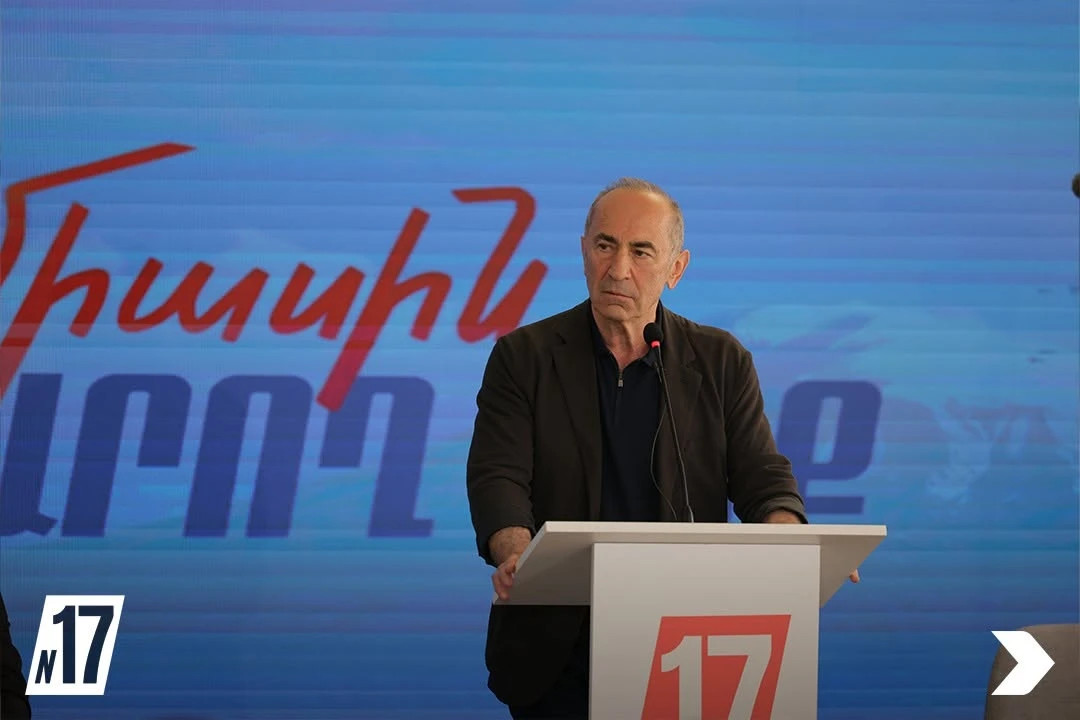 Ռոբերտ Քոչարյանին իրավապահները Զվարթնոց օդանավակայանում թույլ չեն տվել լքել ՀՀ տարածքը