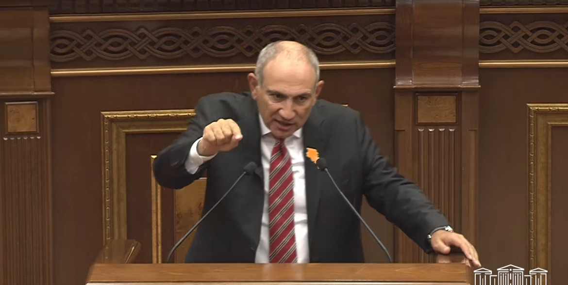 Ո՞ւմ ձայնն է կեղծված, դուրս եկեք հրապարակներ. Փաշինյան