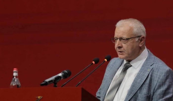 Փաշինյանի վտանգավոր ինքնախաբեությունը. Սուրեն Սուրենյանց