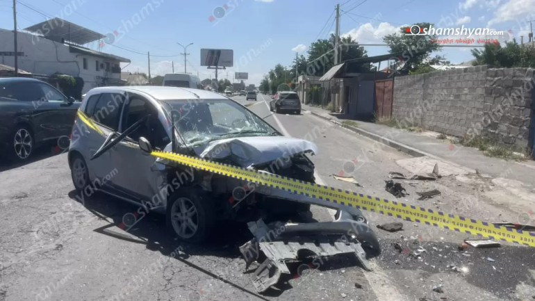 Արմավիրում բախվել են «Mitsubishi Colt»-ը և «Mercedes ML 500»-ը. կան տուժածներ