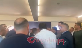 «Արա, էս նենց խփում եք էլի․ վիզներդ կպոկեմ»․ ավագանու նիստերի դահլիճում սկսված ծեծկռտուքը շարունակվեց դահլիճից դուրս