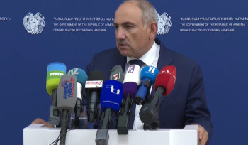 Փաշինյանը պատասխանում է լրագրողների հարցերին․ ուղիղ