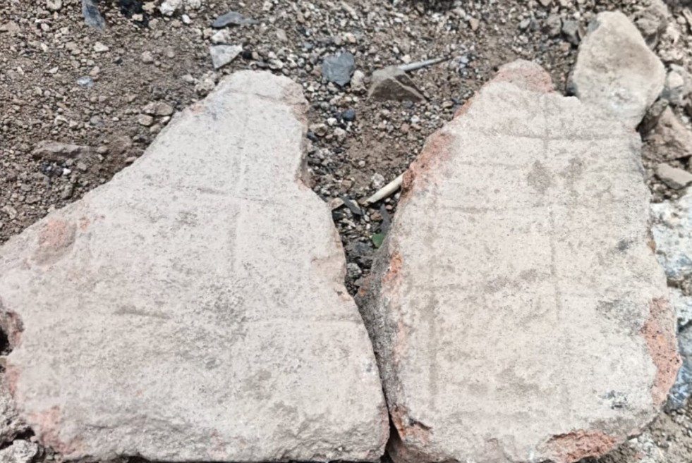 «Ամբերդ ամրոց» պատմամշակութային արգելոցում ընթացող վերականգնման և մաքրման աշխատանքների ժամանակ հետաքրքիր գտածոներ են հայտնաբերվել