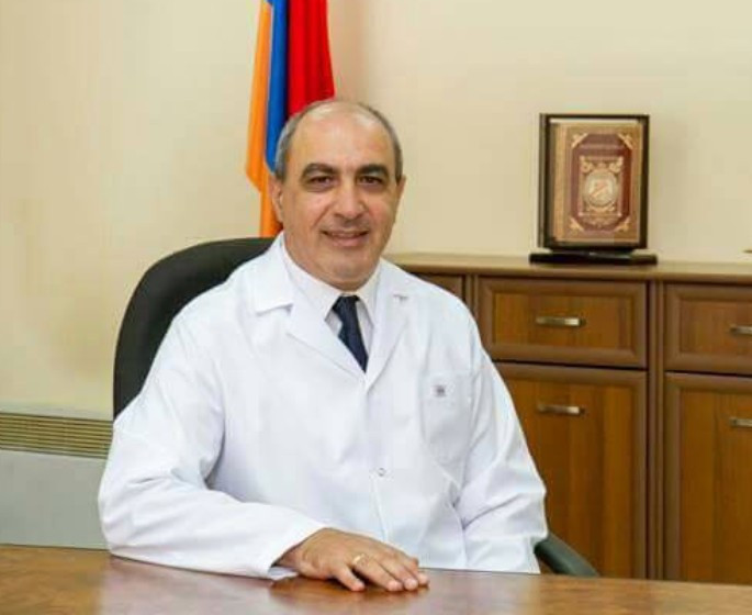 Մահացել է Գյումրու բժշկական կենտրոնի տնօրեն Արմեն Իսահակյանը