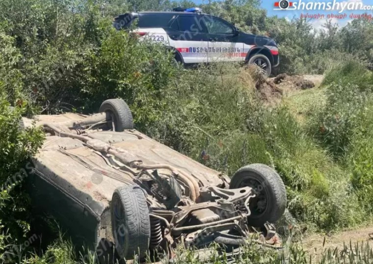 Մարտունի-Վարդենիս ավտոճանապարհին «Mercedes»-ը դուրս է եկել ճանապարհի երթևեկելի գոտուց և գլխիվայր հայտնվել դաշտում․ կա վիրավnր