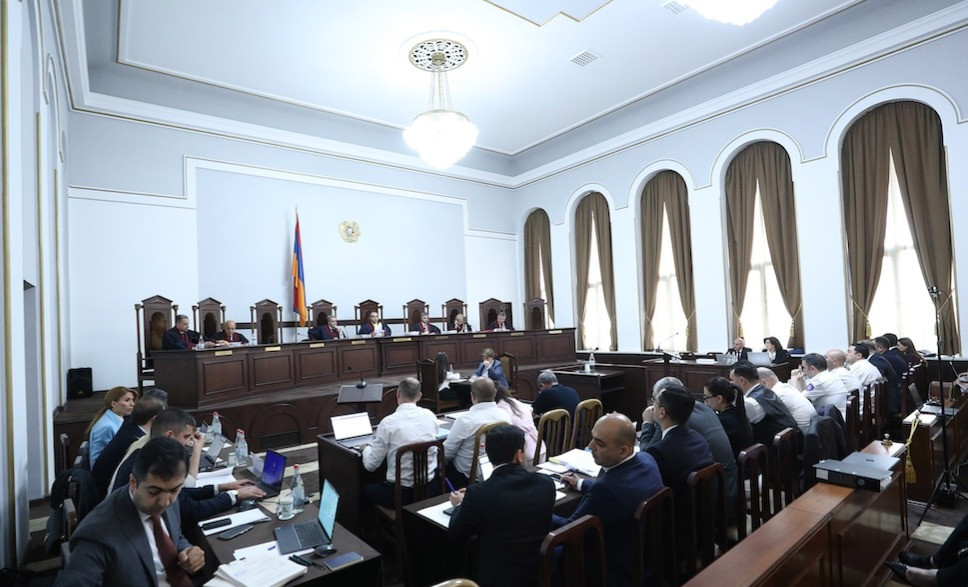 ՍԴ-ն քննում է ընտրությունների արդյունքները վիճարկող ուժերի դիմումները․ ուղիղ
