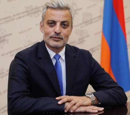 Դանիել Դանիելյանն ազատվել է ԿԳՄՍ փոխնախարարի պաշտոնից