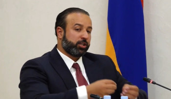 ՊՆ՛, Մեղրիում զինվորները լողանում են շաբաթը մեկ անգամ, անոմալ շոգ է, լուծե՛ք հարցը․ ՔՊ պատգամավոր