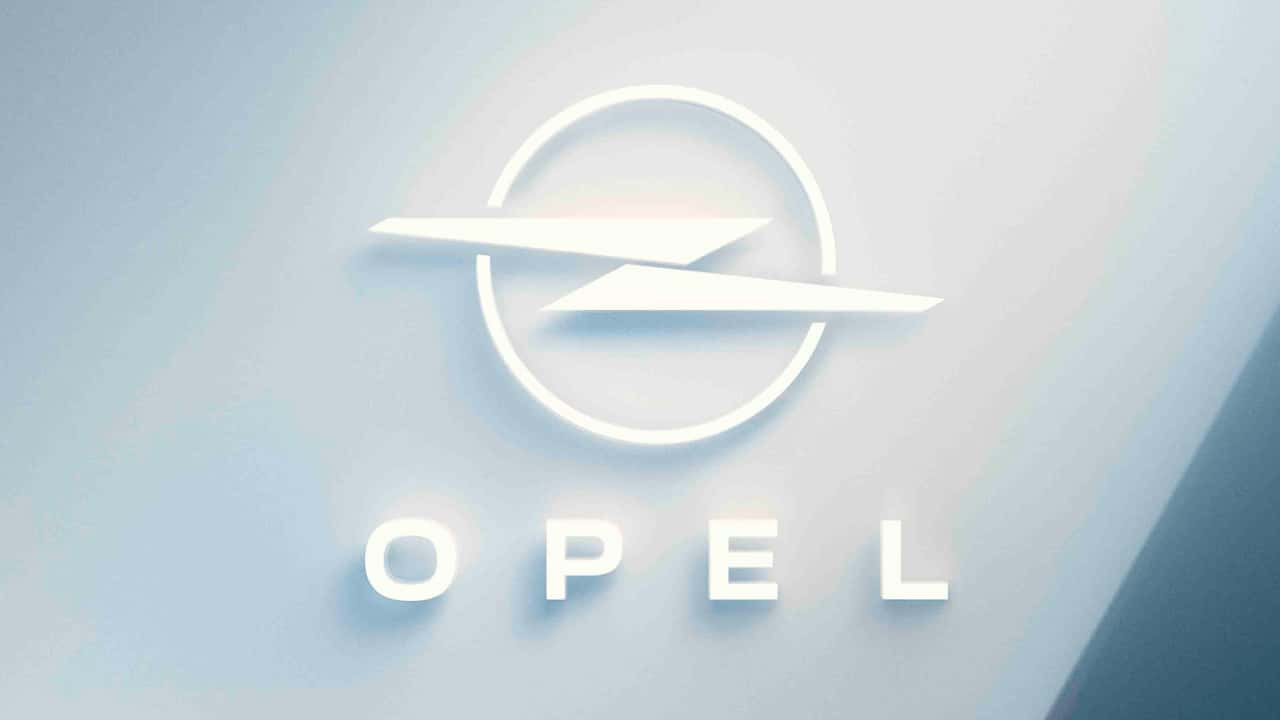 Opel-ը ներկայացրել է իր նոր տարբերանշանը (տեսանյութ)