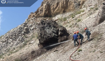 Փրկարարները հարկադիր քարաթափման միջոցով հեռացրել են քարը՝ ապահովելով անվտանգ երթևեկություն