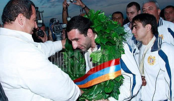 Այն, ինչ արել եք մեզ համար, ուրանալ չի լինի․ Արա Խաչատրյանը՝ Ծառուկյանին