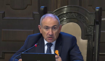 Պապայի արև մենք ձեր անձնական տվյալների հետ գործ չունենք. Փաշինյանը՝ հեռախոսները վերահսկելու մասին