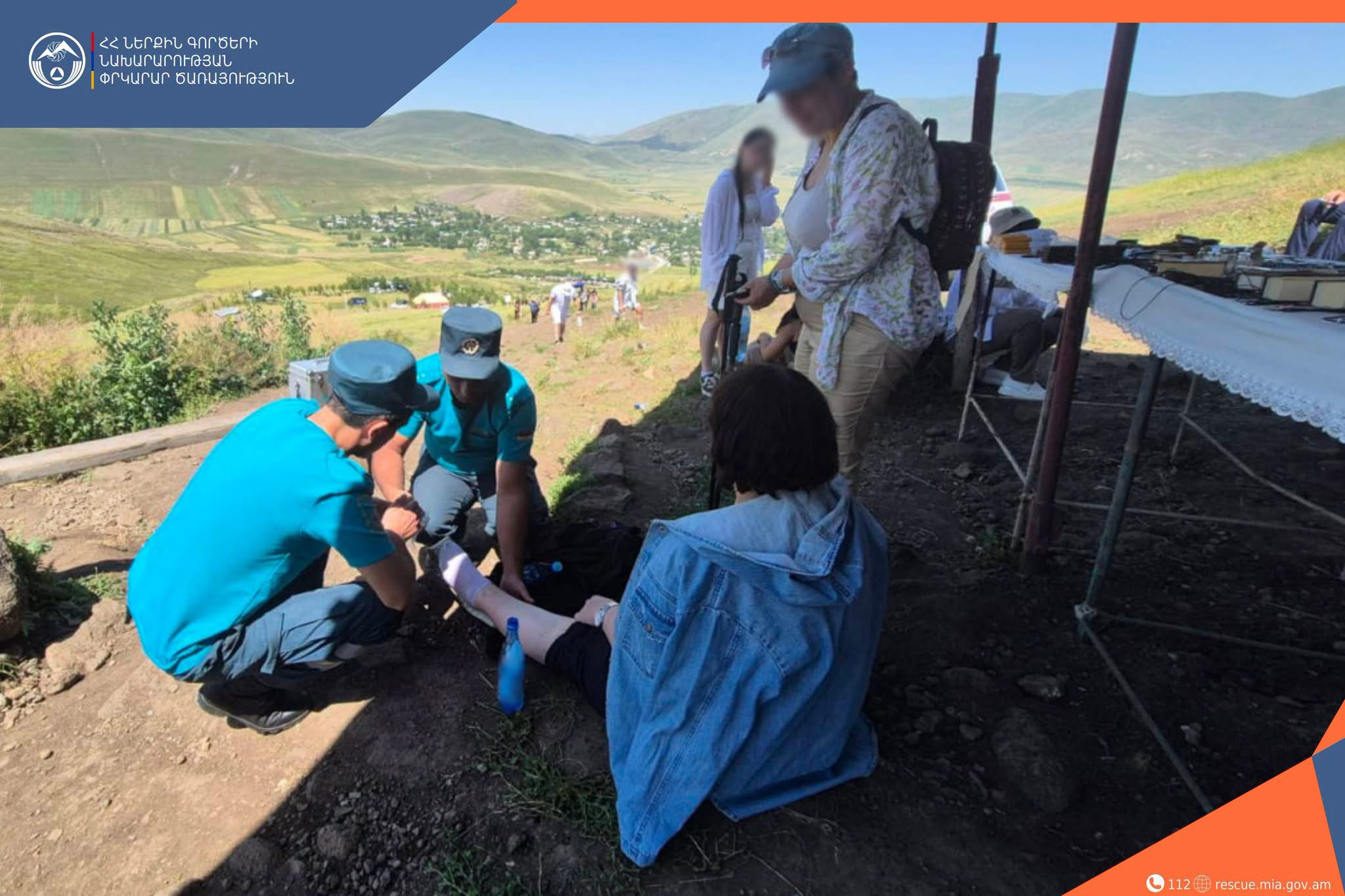 Փրկարարները Սուրբ Հովհաննես մատուռի մոտակայքում քաղաքացիներին օգնություն են ցույց տվել
