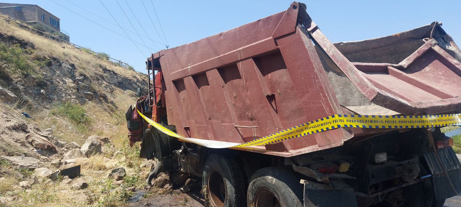 «KamAZ» մակնիշի բեռնատարն ընկել է ձորը