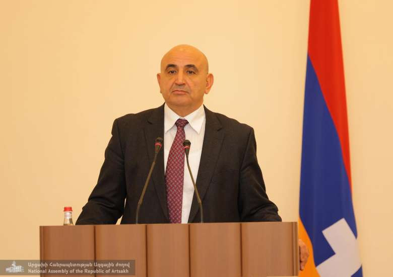 Իմ մեջքի ետևում այս պաշտոնը ստանձնելու առաջարկ է արվում մեկ ուրիշի. Արցախի առողջապահության նախարարը հրաժարականի դիմում է ներկայացրել