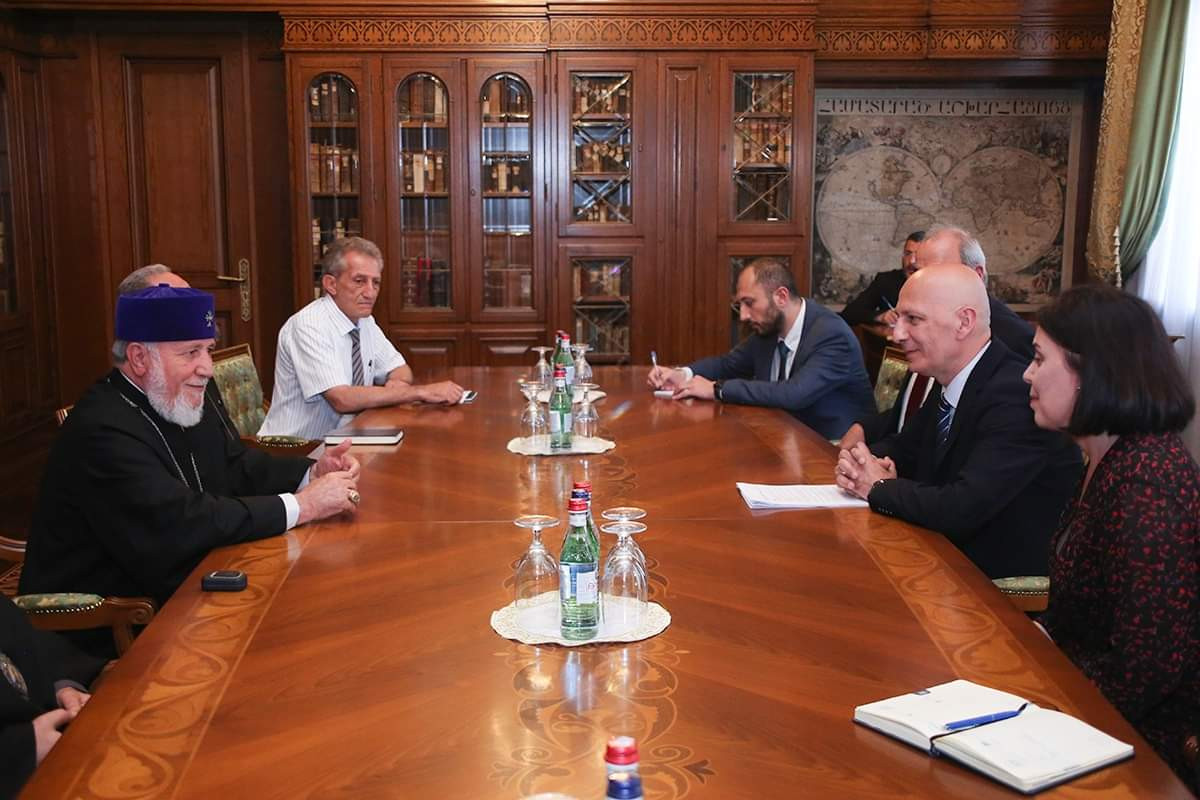 Կաթողիկոսը շնորհակալություն է հայտնել վրաց իշխանություններին դժվարին իրավիճակում Հայաստանին ցուցաբերվող զորակցության համար