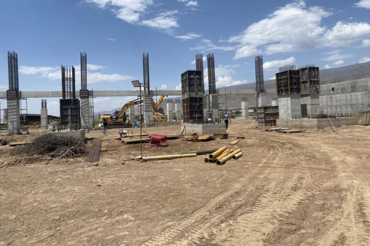 Ադրբեջանի կառավարությունը Հայաստանից պահանջում է դադարեցնել Երասխում մետալուրգիական գործարանի կառուցումը