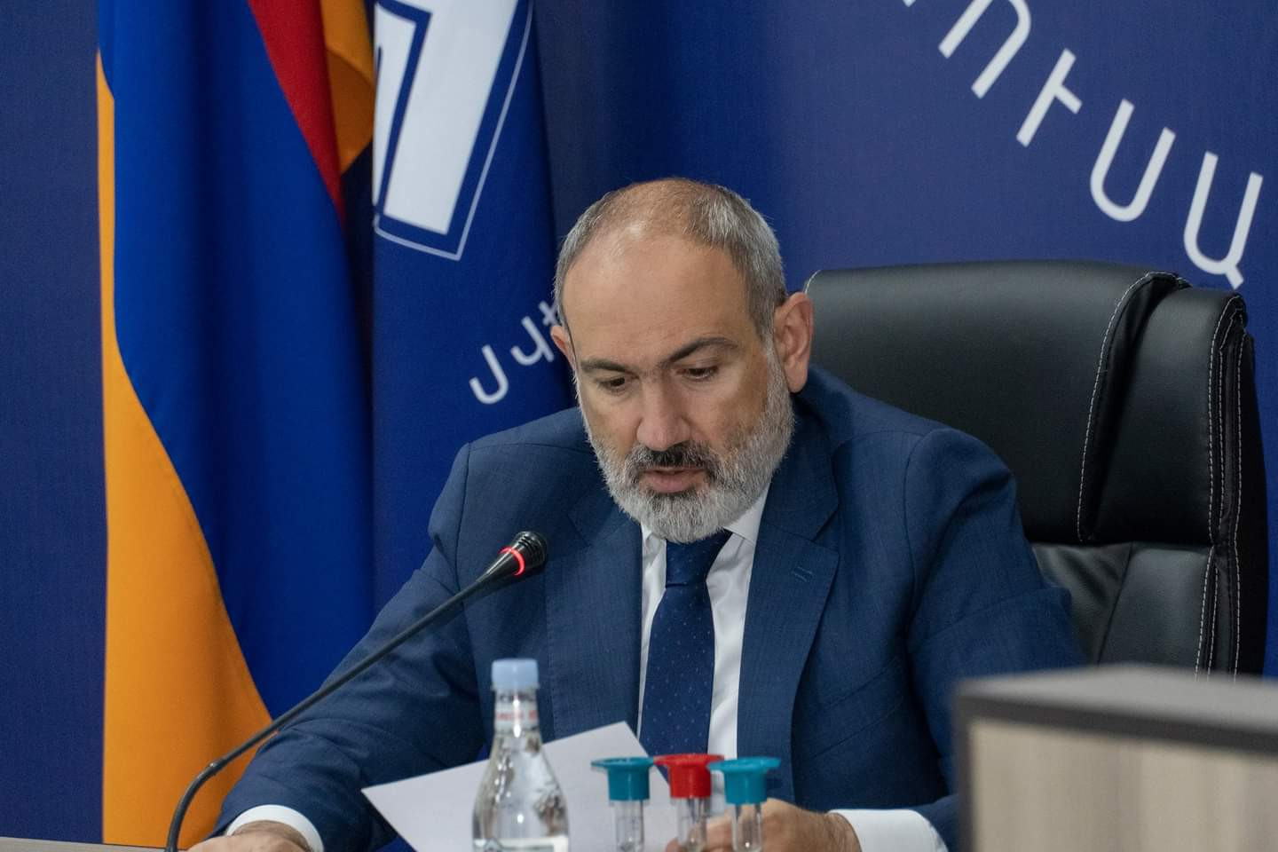 Փաշինյանն այնքան է անհանգստացած Երևանի ընտրությունների սոցիոլոգիական հարցումների տվյալներով ու ՔՊ-ի պարտության հեռանկարով, որ անձամբ է կոորդինացնում բոլոր աշխատանքները. «Փաստ»