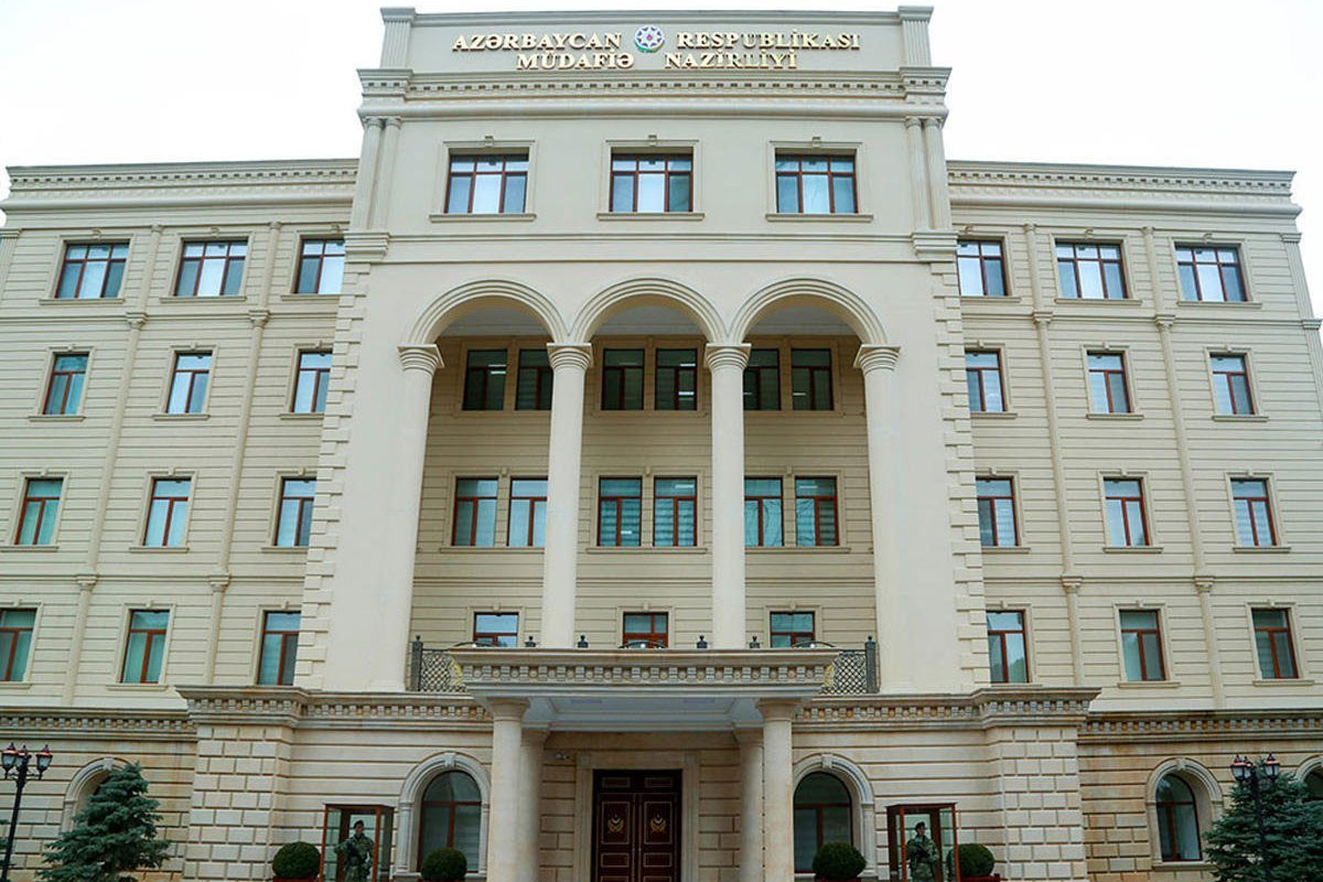 Ադրբեջանի պաշտպանության երկու փոխնախարարների պաշտոնները վերացվել են